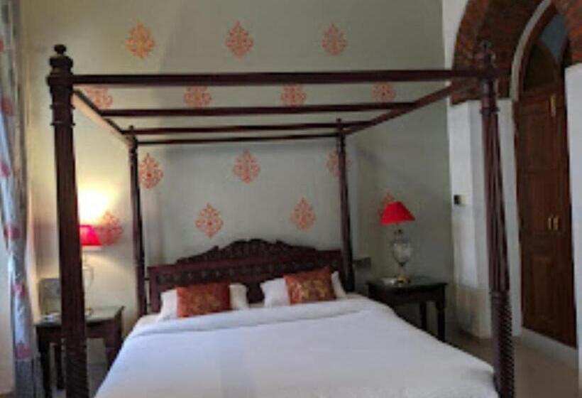 酒店 Madhav Bagh Royal Heritage Stay , Vadodara