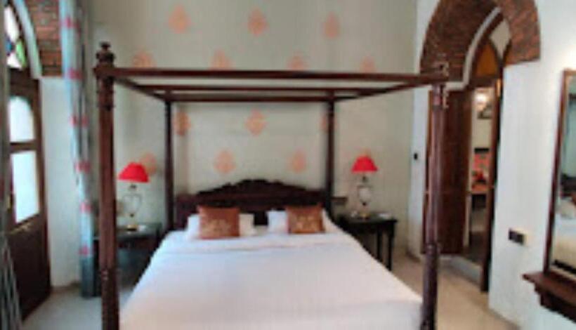 酒店 Madhav Bagh Royal Heritage Stay , Vadodara