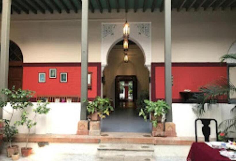 酒店 Madhav Bagh Royal Heritage Stay , Vadodara