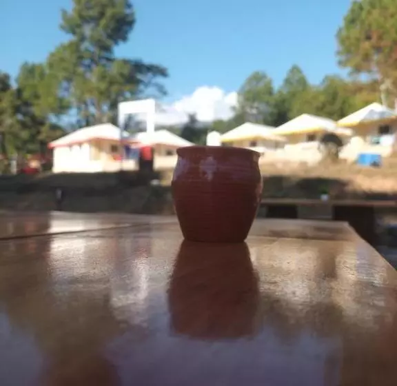 ホテル Nirvana Eco Camp, Bir