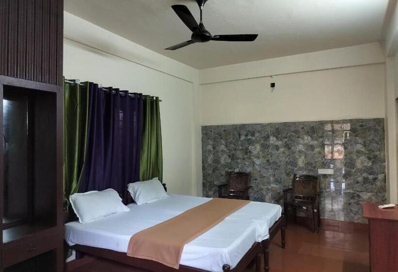 בית מלון כפרי Nissi Budget Rooms Alleppey