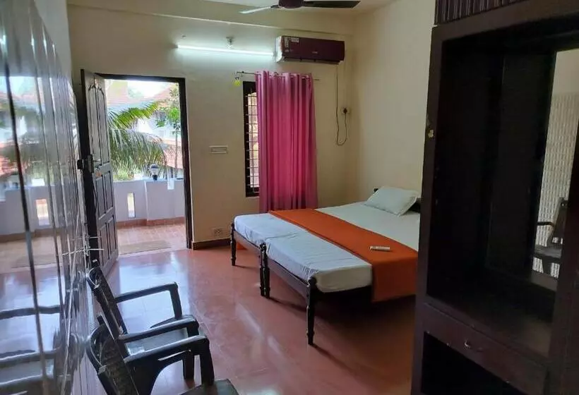 Hotelli Nissi Budget Rooms Alleppey