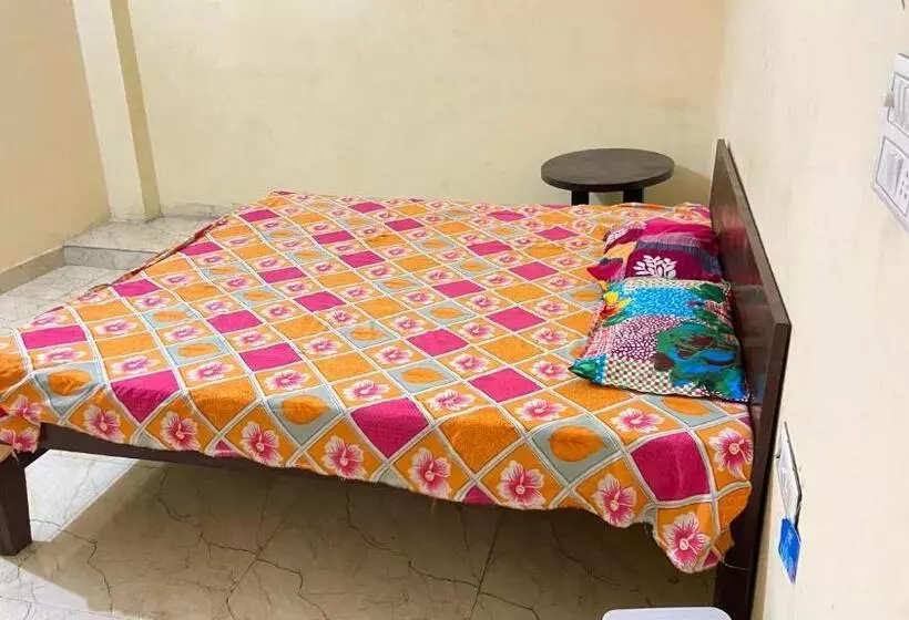 Hotelli Oyo Rahi Guest House