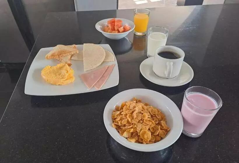 Hotelli Palmas De Alcalá