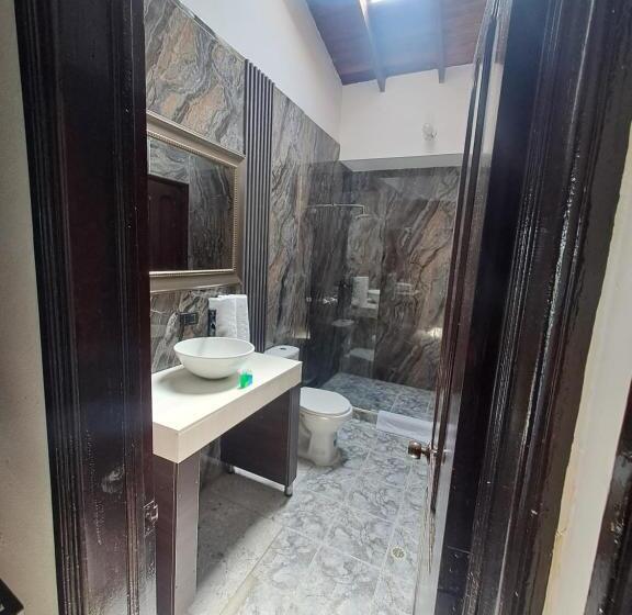 ホテル Palmas De Alcalá