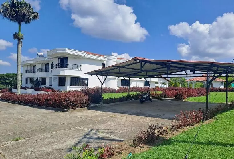 Hotelli Palmas De Alcalá