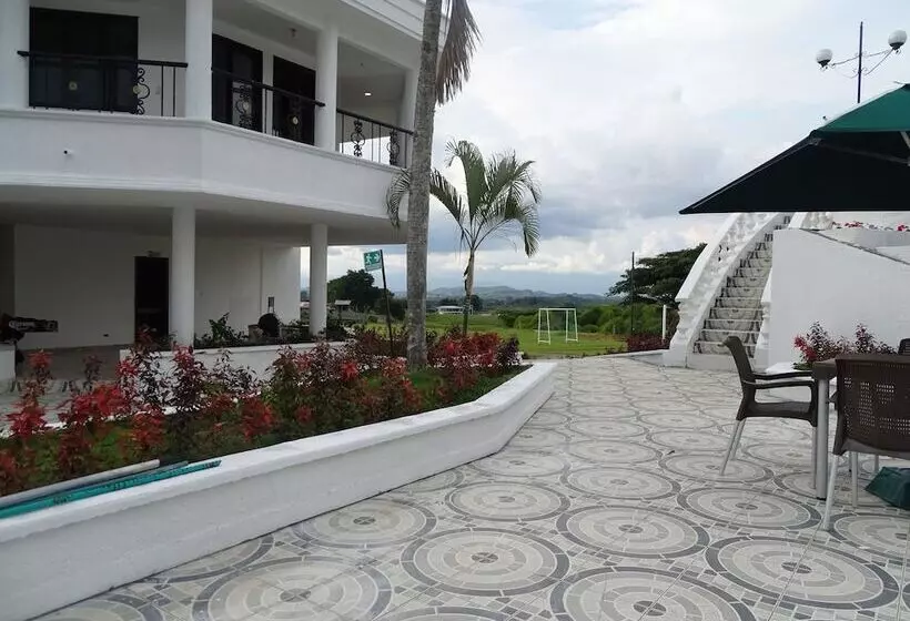 Hotelli Palmas De Alcalá