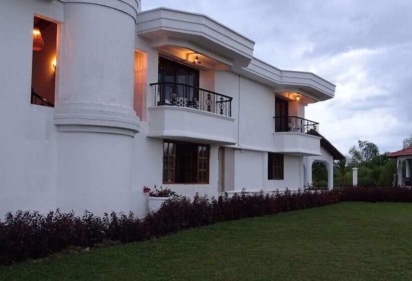 ホテル Palmas De Alcalá