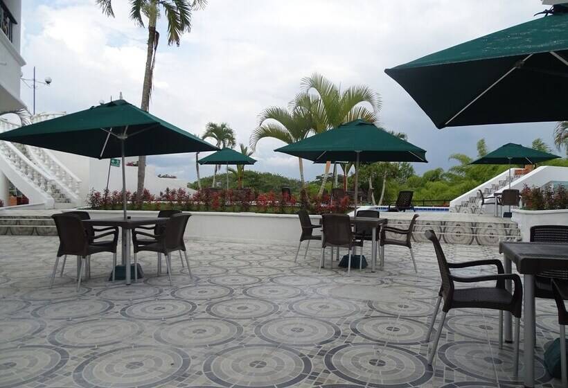 ホテル Palmas De Alcalá