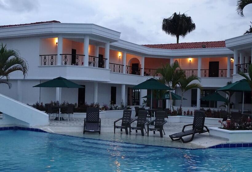 ホテル Palmas De Alcalá