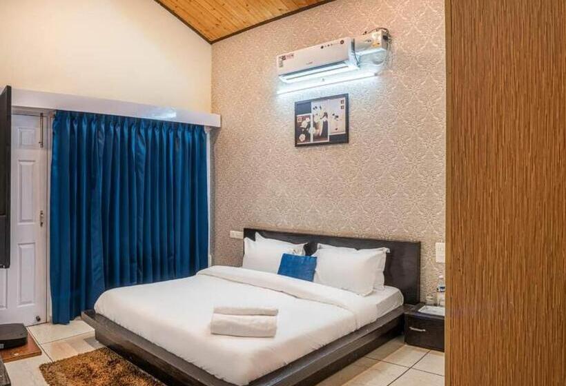 ホテル The Winterfield Riverside Resort Manali