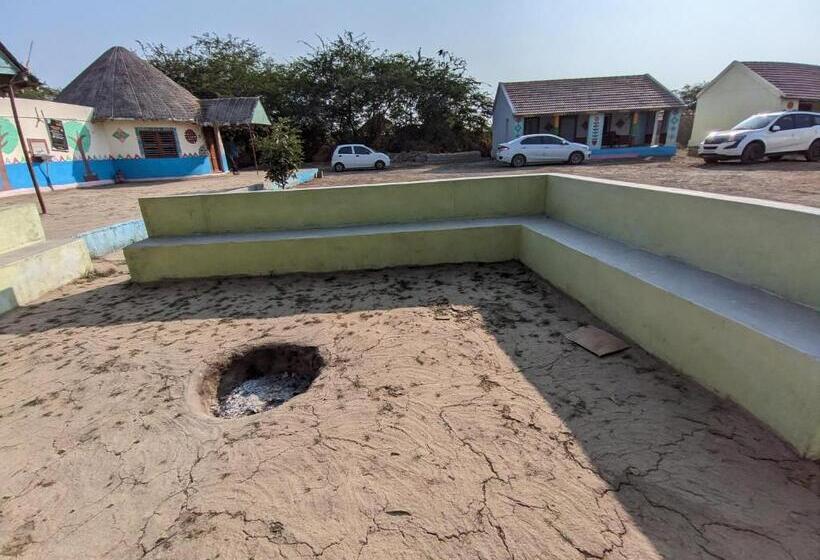 בית מלון כפרי Salt Desert Homestay