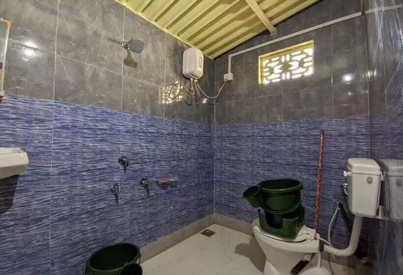 Hotelli Salt Desert Homestay