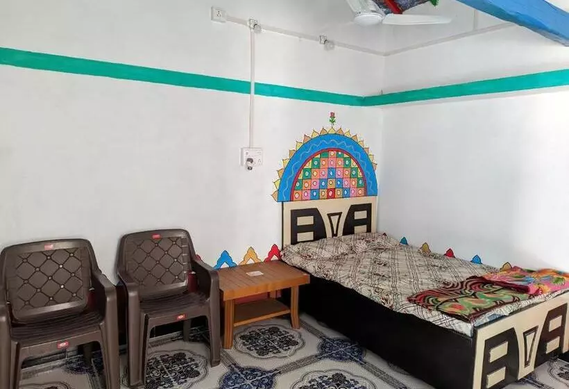 Hotelli Salt Desert Homestay