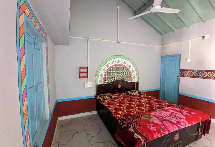 Hotelli Salt Desert Homestay