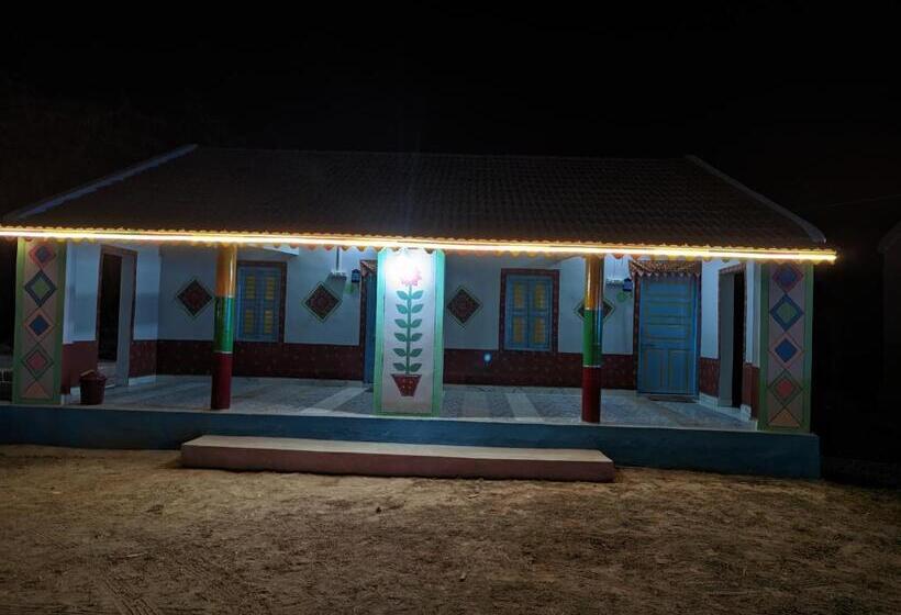 בית מלון כפרי Salt Desert Homestay