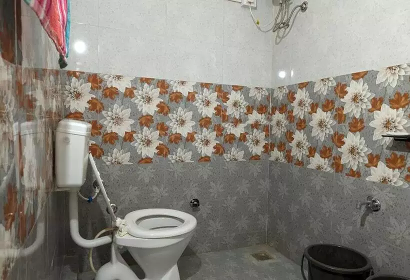 Hotelli Salt Desert Homestay