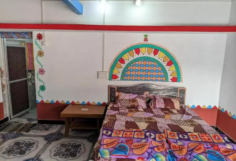 Hotelli Salt Desert Homestay