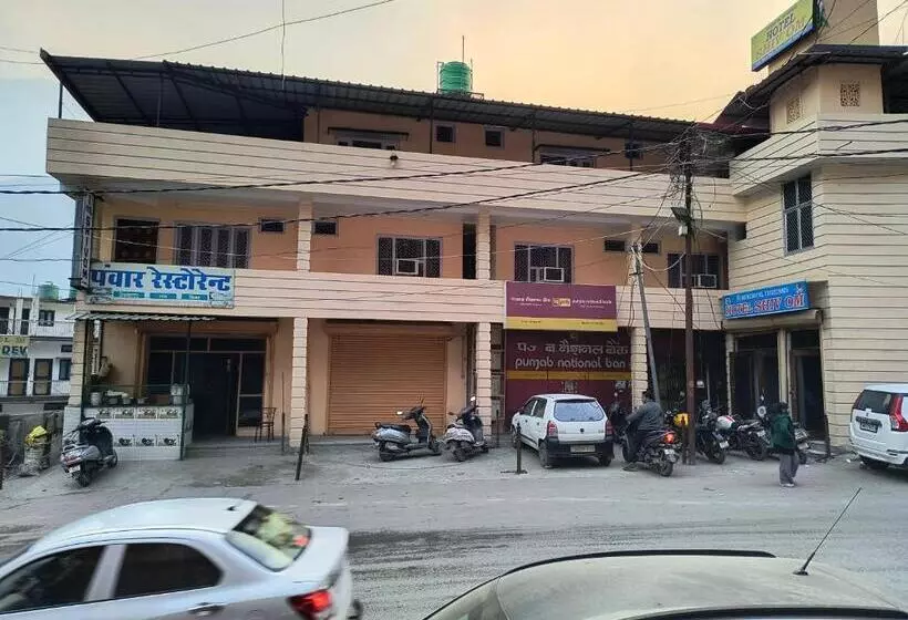 Hotel Shivom