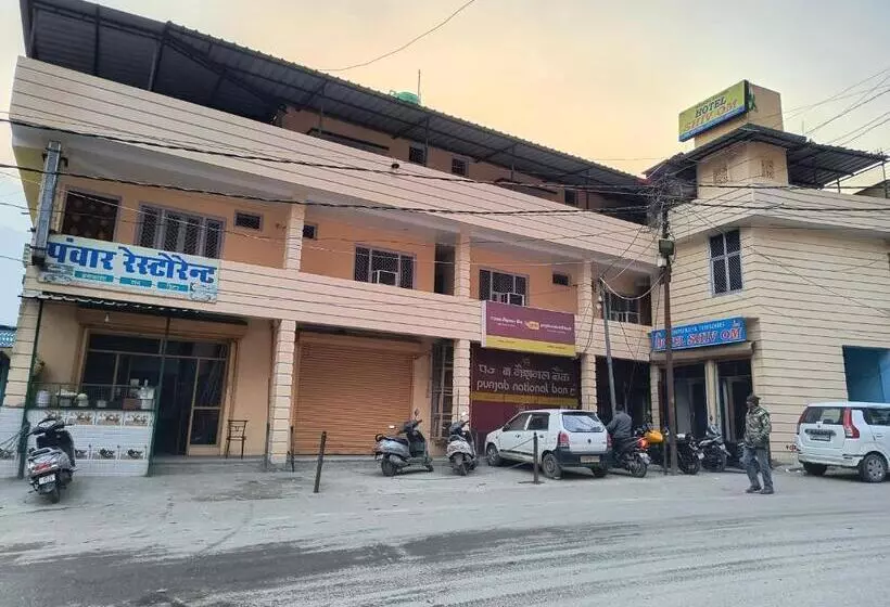 Hotel Shivom