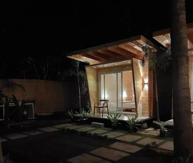 ホテル The Nine Beach Resort