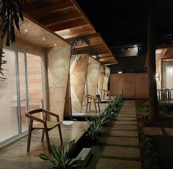 Hotelli The Nine Beach Resort