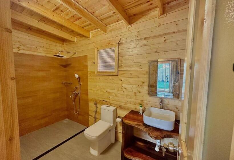 Hotelli The Nine Beach Resort