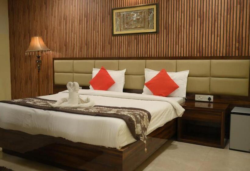 فندق The Park, Itarsi