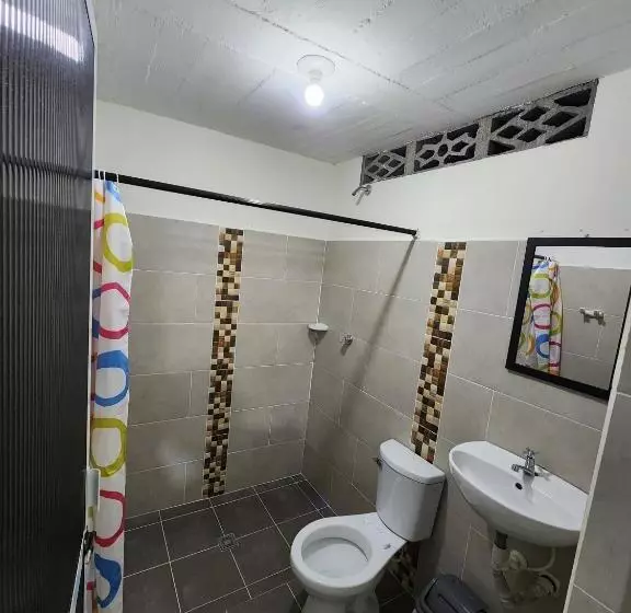 Majatalo Hostal Shelter La Perla   San Luis, Antioquia, Colombia