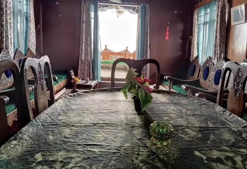 ペンション Houseboat