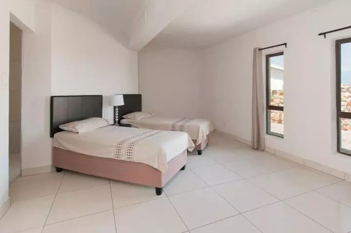 Majatalo Kleinmond   Sea Breeze