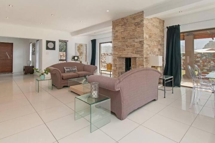 بنسيون Kleinmond   Sea Breeze