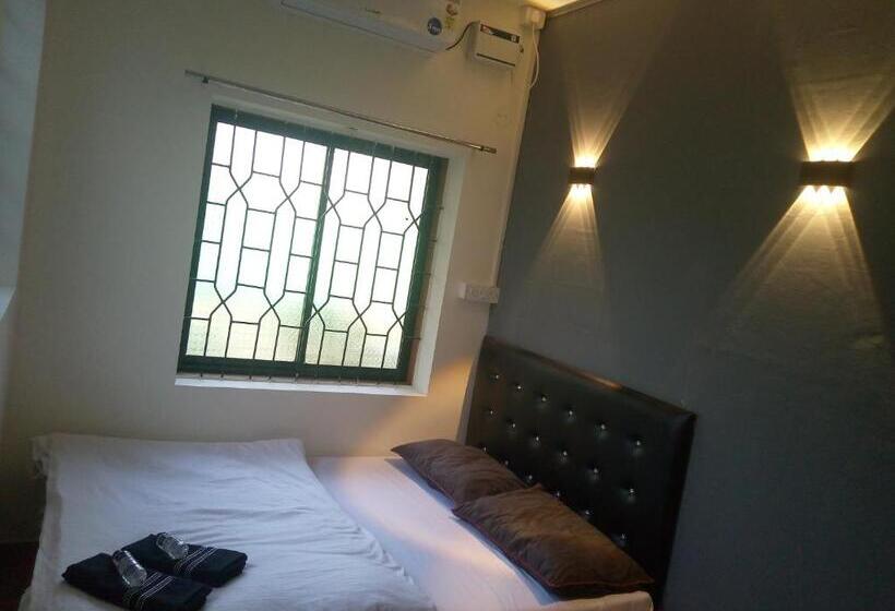 بنسيون Rkays Four Keys