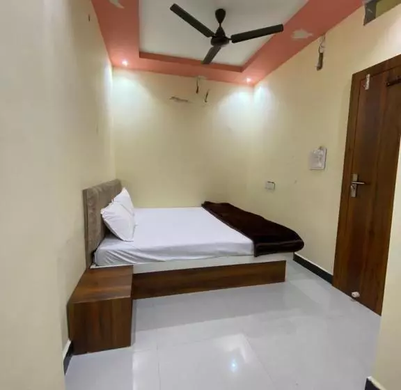 ペンション Shree Govindam Guest House