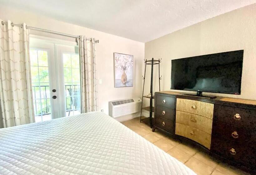 Waterfront Resort Condo Beaches Sunset Free Bikes2