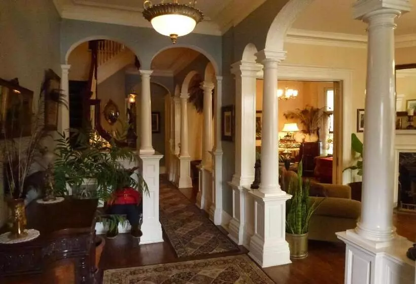 Auberge King Edward Bed And Breakfast