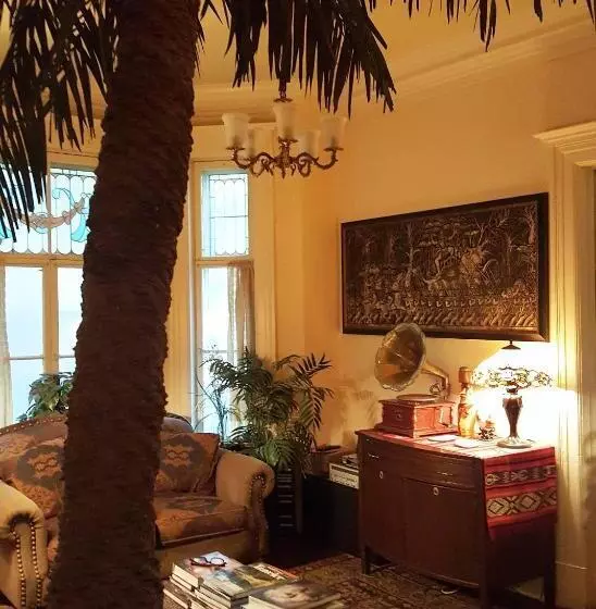 Auberge King Edward Bed And Breakfast