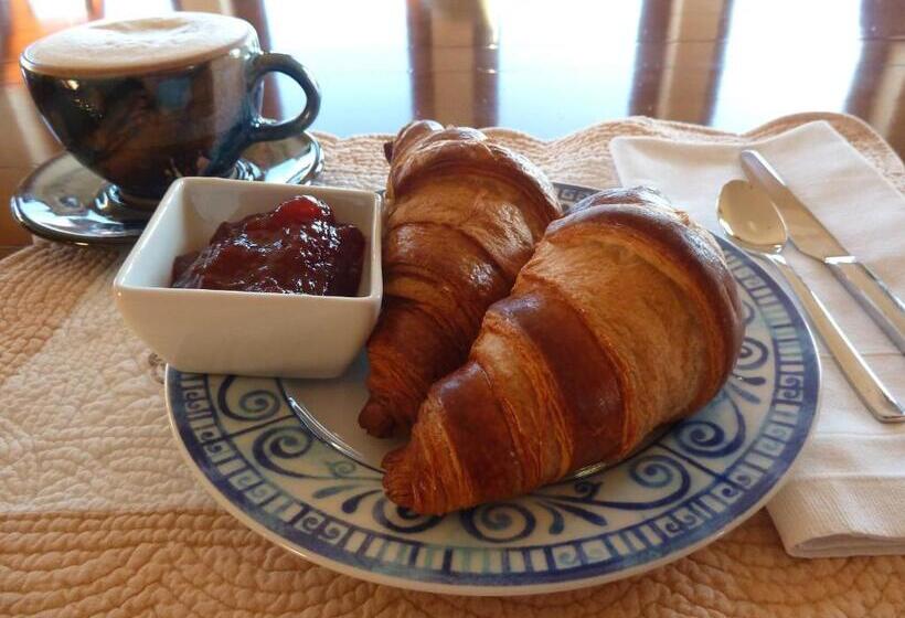 ベッドアンドブレックファースト Hazeldean