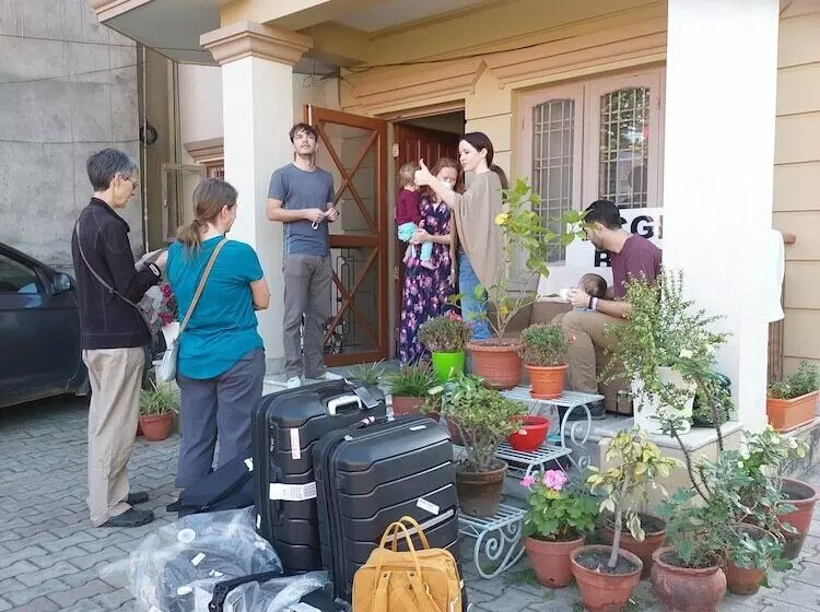 تختخواب و صبحانه Nepal Christian Guest House