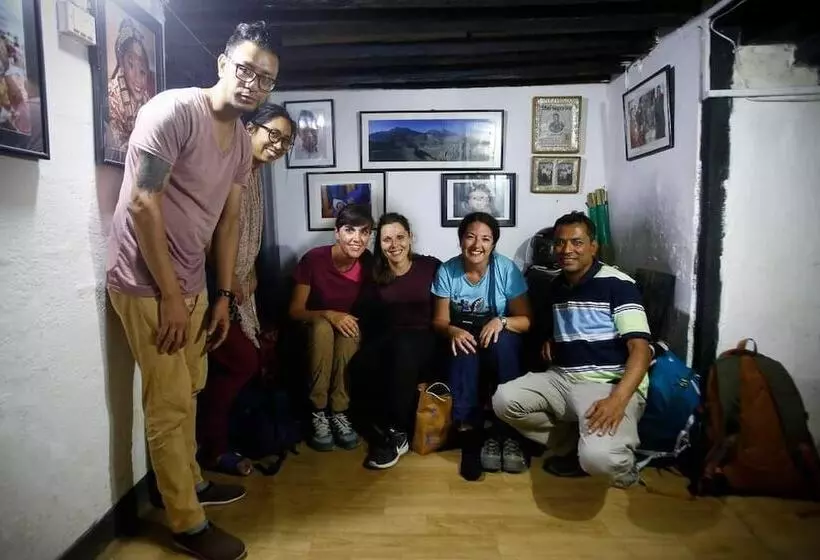 تختخواب و صبحانه Traditional Newari Homestay