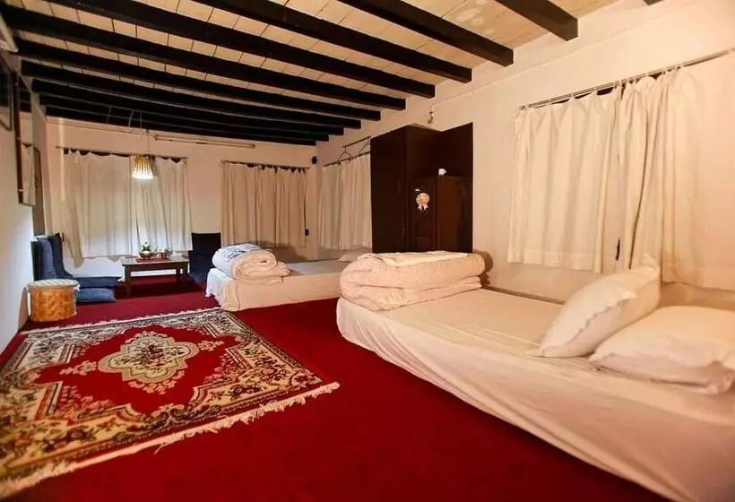 تختخواب و صبحانه Traditional Newari Homestay