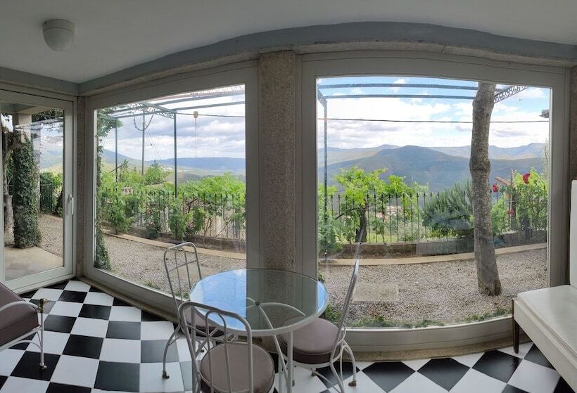 مبيت وإفطار Vila Nazaré