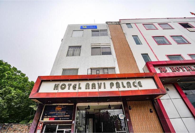 Fabhotel Rv Palace