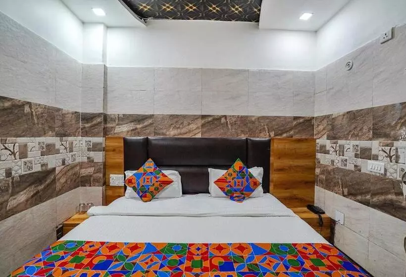 Fabhotel Rv Palace