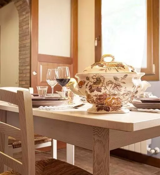 ホテル Agriturismo Forzello