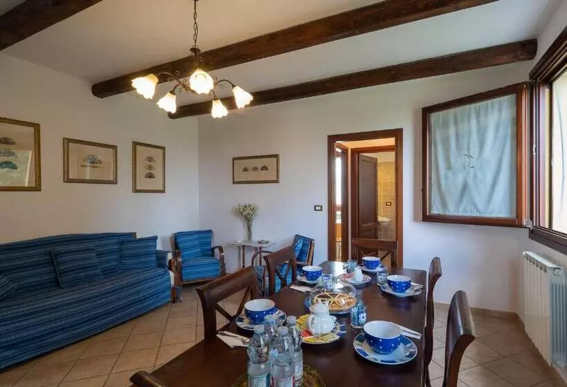 ホテル Agriturismo Forzello