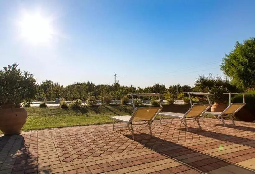 ホテル Agriturismo Forzello