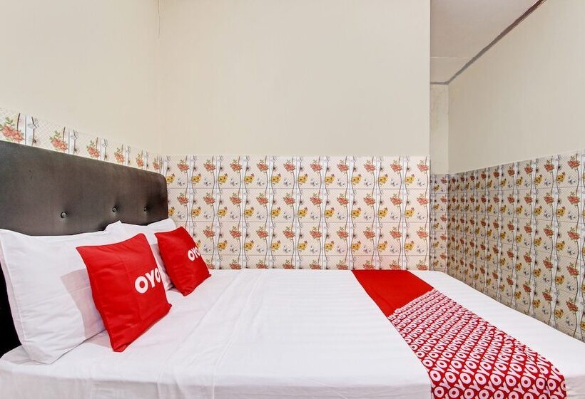 هتل Agustha Homestay By Oyo