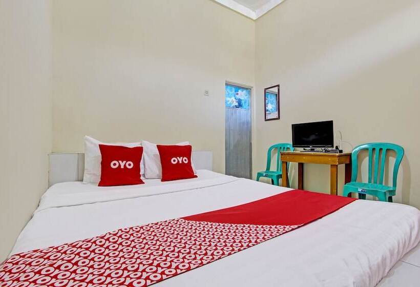 هتل Agustha Homestay By Oyo