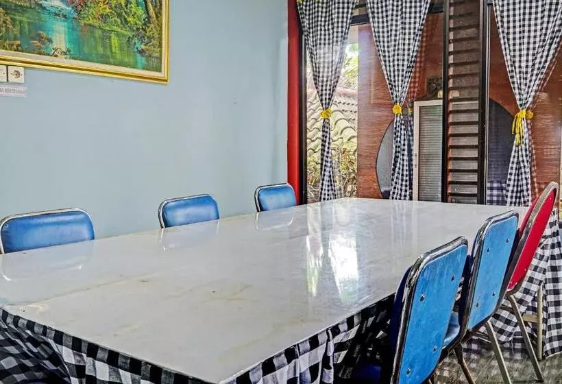 Hotelli Candi Candi Ubud Syariah By Oyo